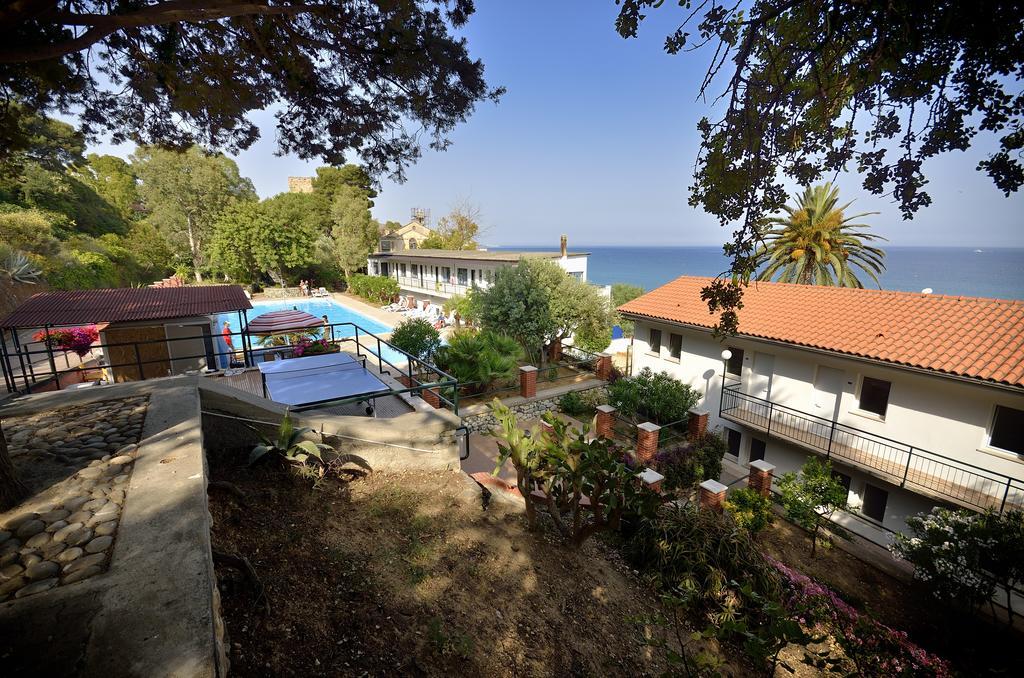 Blue Beach Bussana Nuova Eksteriør billede